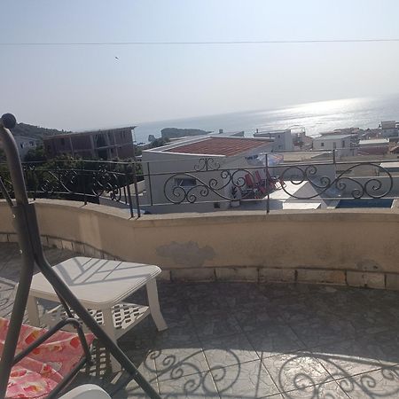 Apartments Svetlana Утеха Екстериор снимка