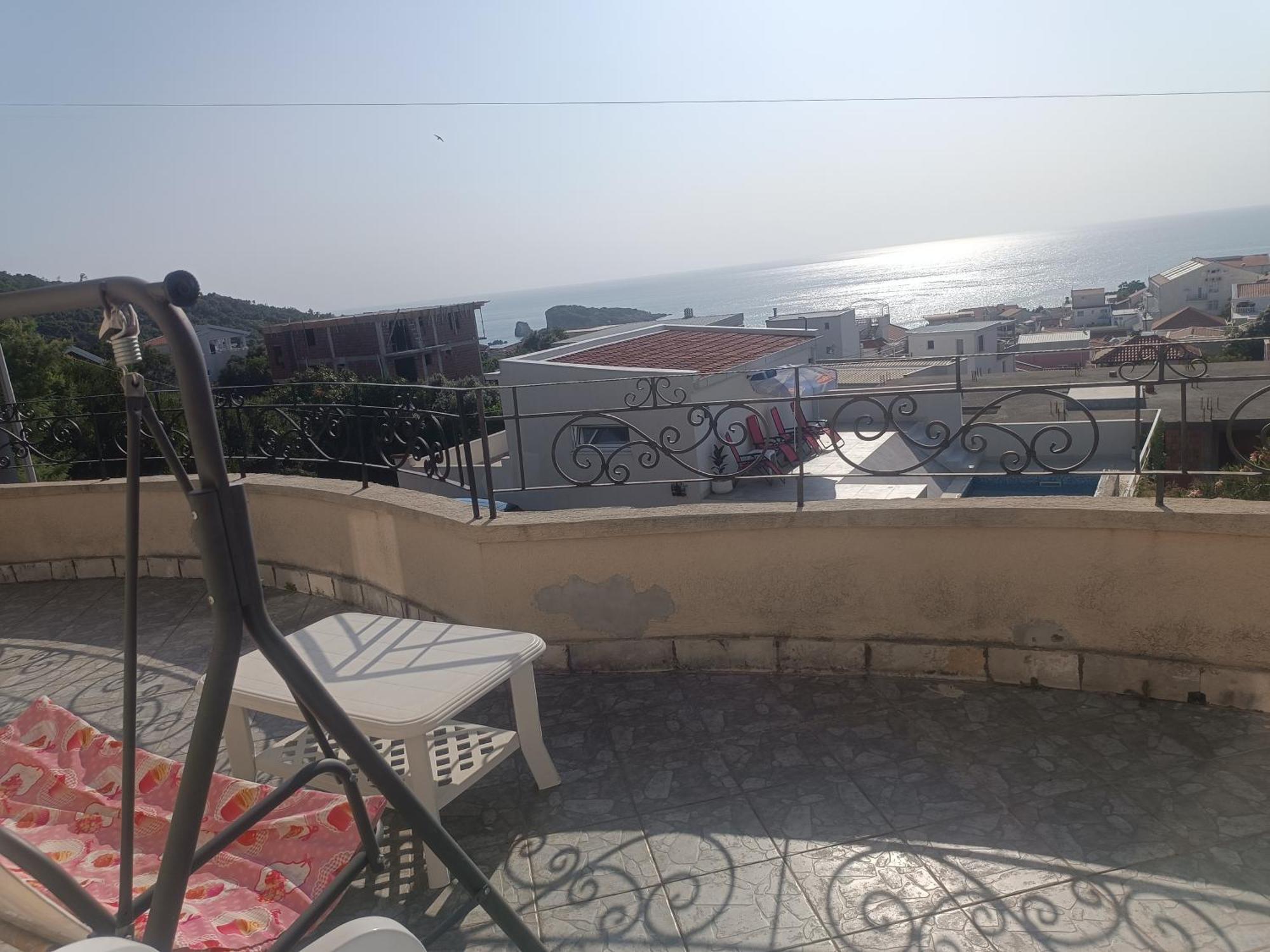 Apartments Svetlana Утеха Екстериор снимка
