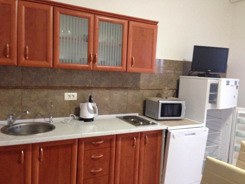 Apartments Svetlana Утеха Екстериор снимка